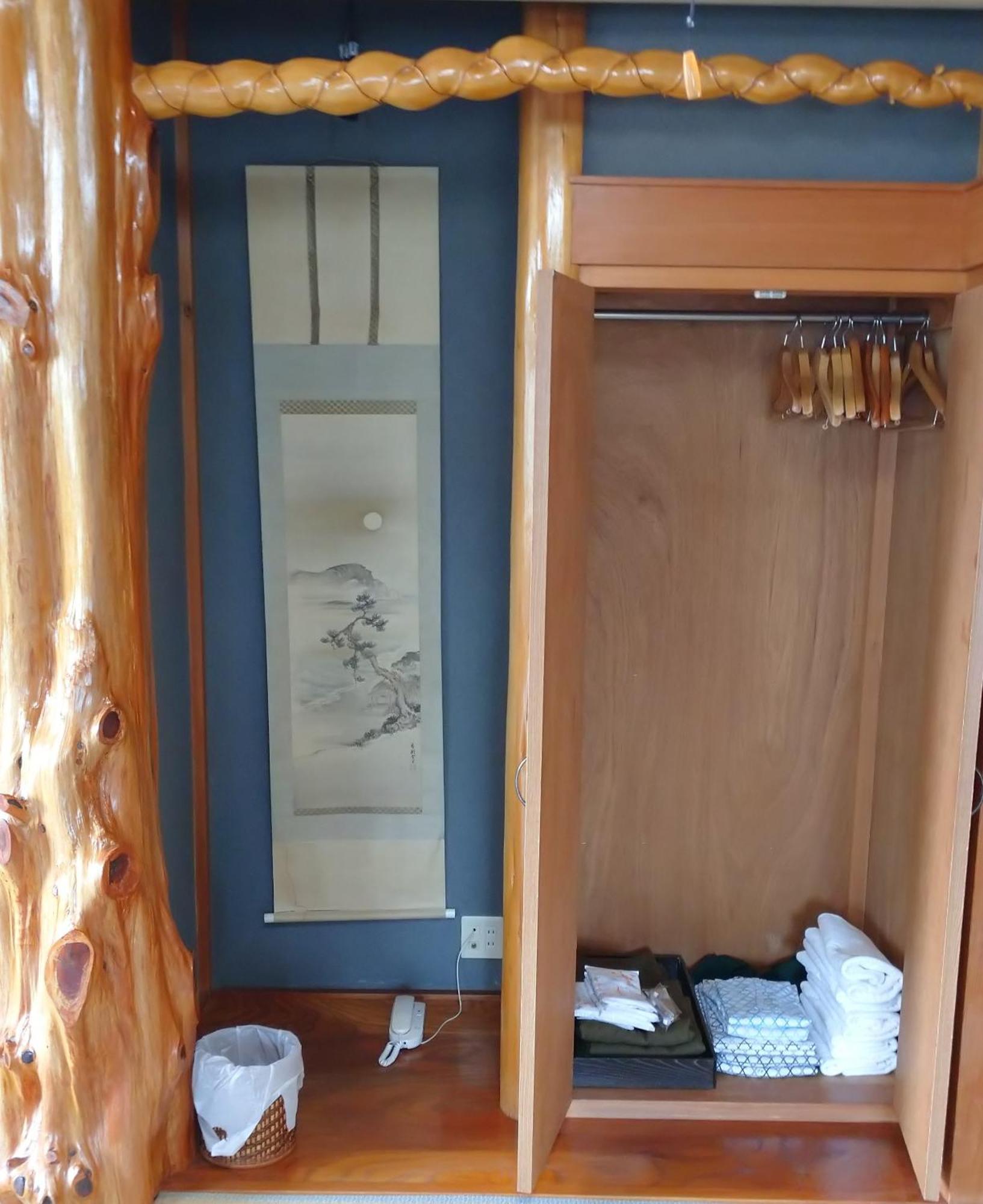 Hotel Nishimiyasou Fujikawaguchiko Habitación foto