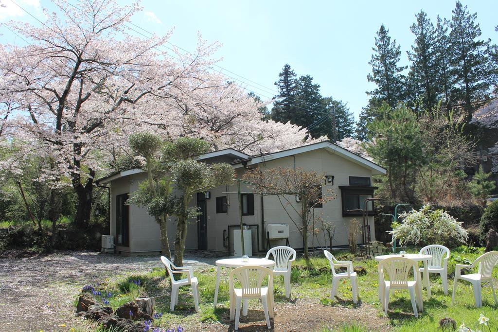 Hotel Nishimiyasou Fujikawaguchiko Exterior foto