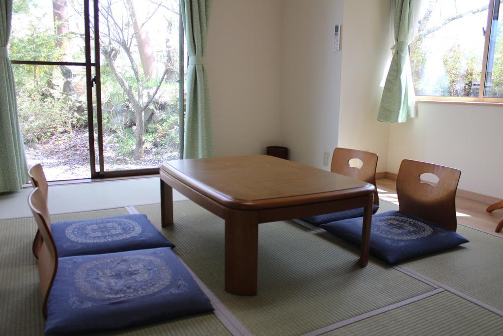 Hotel Nishimiyasou Fujikawaguchiko Exterior foto